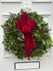 Harlech Holly Wreath