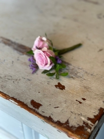 Lilac Spray Rose Buttonhole