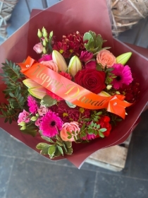 Red and Pinks Diwali Bouquet