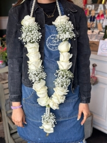 White Avalanche Rose With Gypsophila